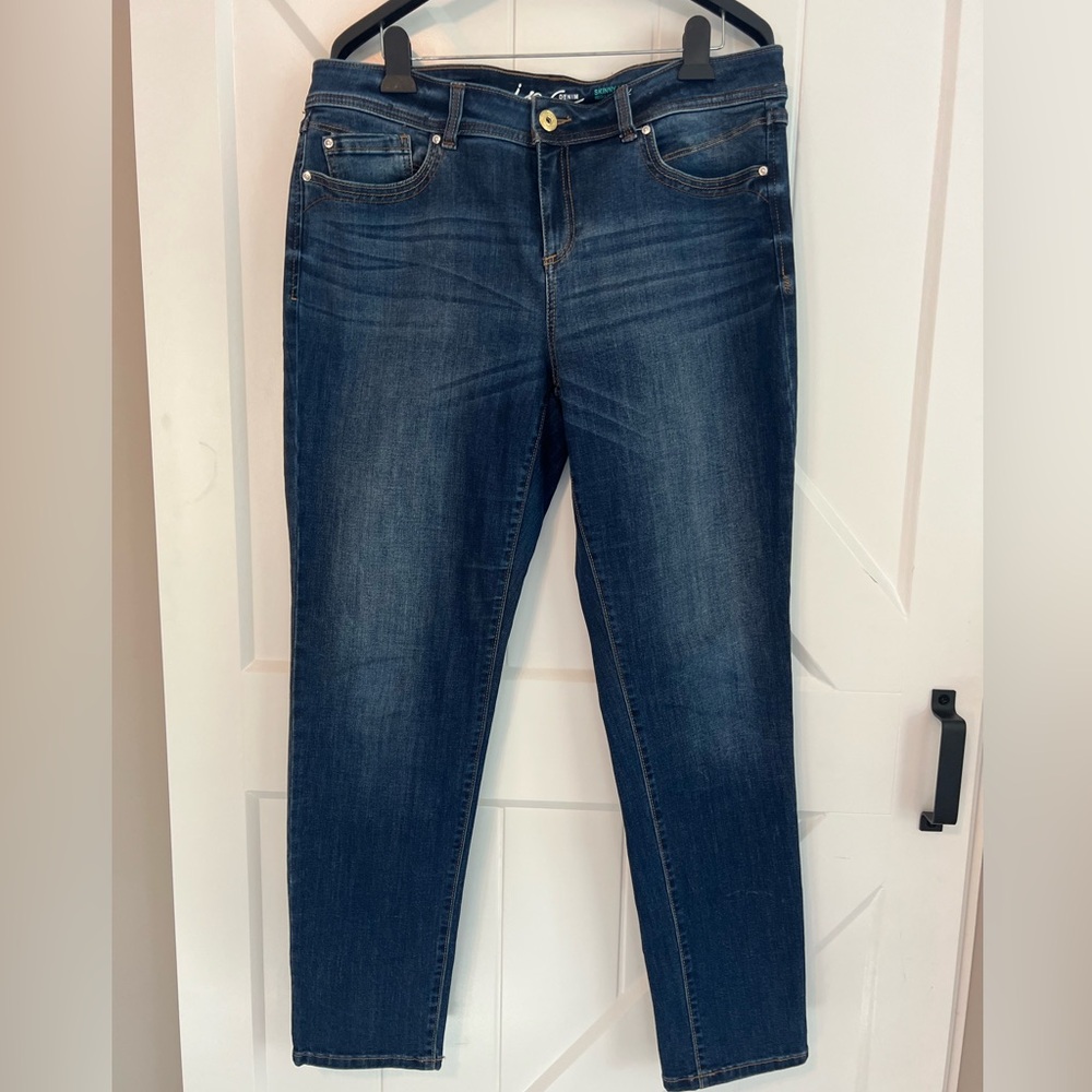 INC International Concepts Blue Skinny Jeans size 16